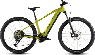 Reaction Hybrid Race 800