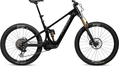 Pivot Shuttle AMP'd Team